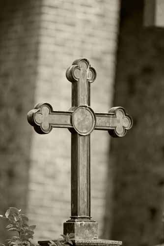 Picture: Cross on a Tombstone